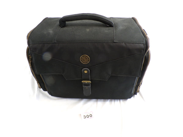 Enhance Miniatures Figure Vault Carrying Case