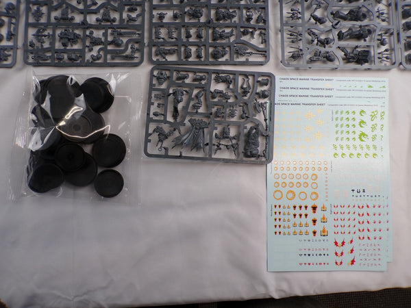 Chaos Space Marines Battleforce: Veterans of the Long War