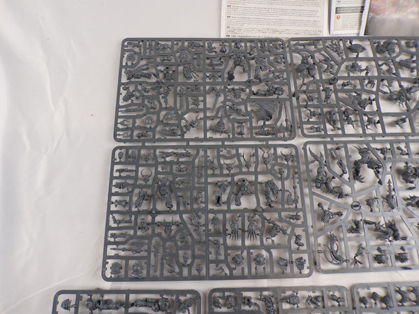 Chaos Space Marines Battleforce: Veterans of the Long War