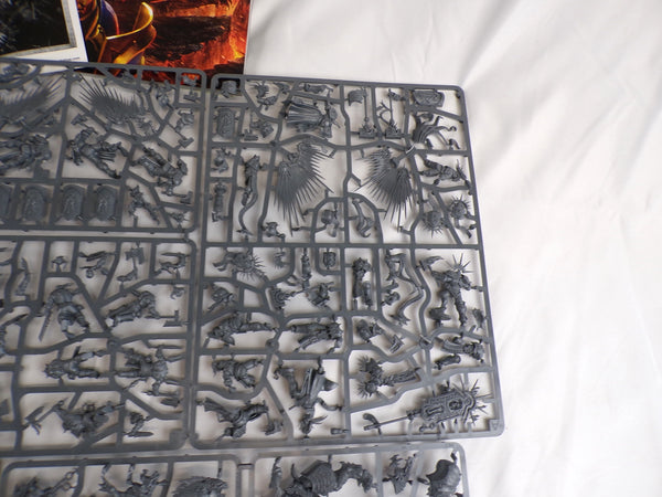 Age of Sigmar 1st Edition Starter Set