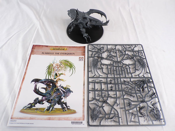 Alarielle the Everqueen