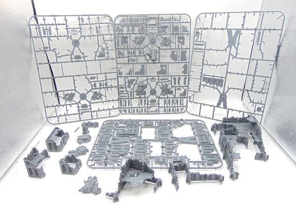 Legions Imperialis - Civitas Imperialis Ruins