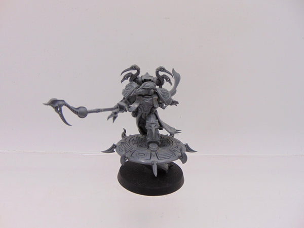 Exalted Sorcerer on Disc of Tzeentch