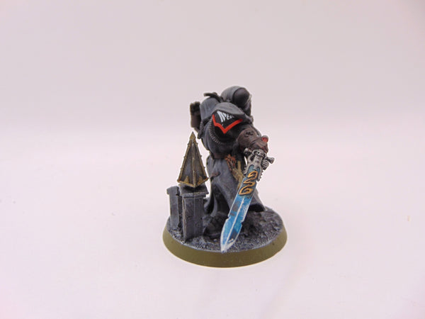 Primaris Librarian in Phobos Armour