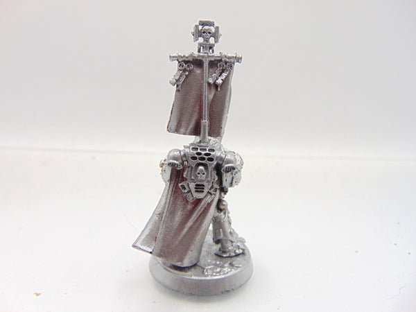 Castellan Crowe