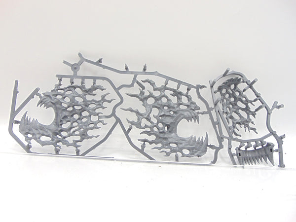 Ravenak's Gnashing Jaws