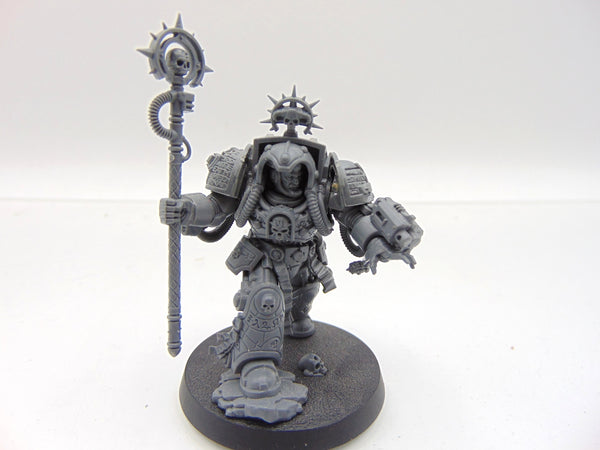 Librarian in Terminator Armour