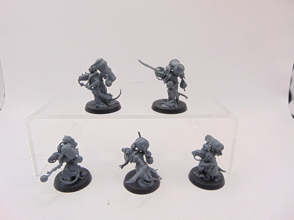 Acolyte Globadiers