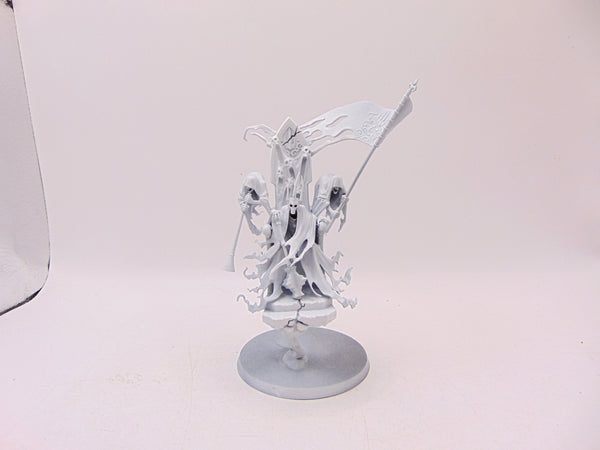 Kurdoss Valentian, The Craven King