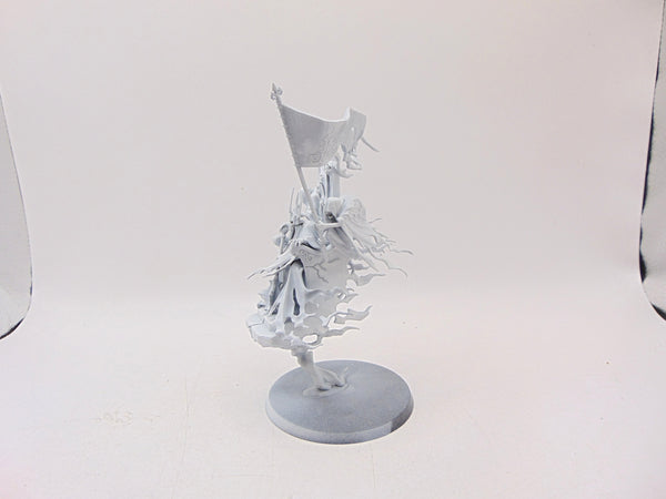 Kurdoss Valentian, The Craven King