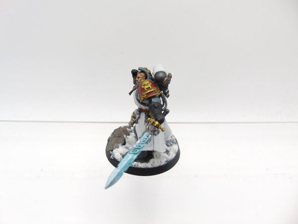 Primaris Librarian in Phobos Armour