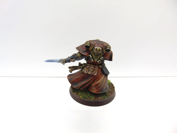 Primaris Librarian in Phobos Armour
