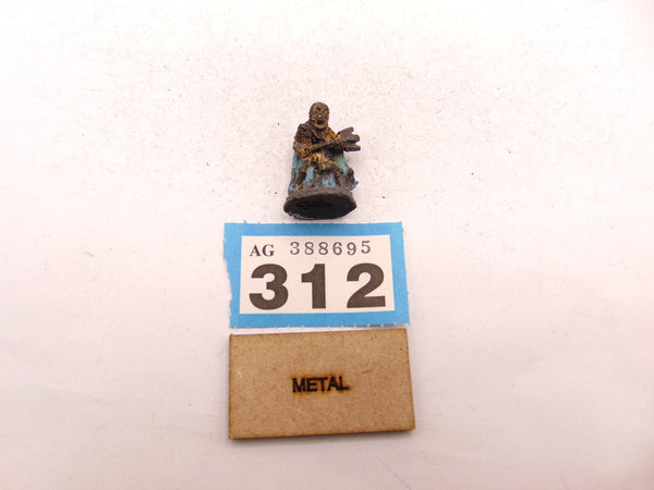 C17 Skeleton / Undead 2-handed Axe & Cloak