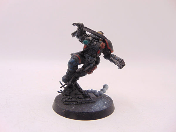 Primaris Lieutenant in Reiver Armour