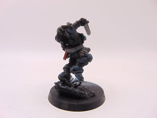 Primaris Lieutenant in Reiver Armour