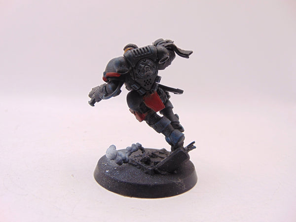 Primaris Lieutenant in Reiver Armour