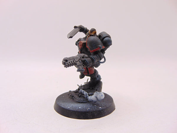 Primaris Lieutenant in Reiver Armour