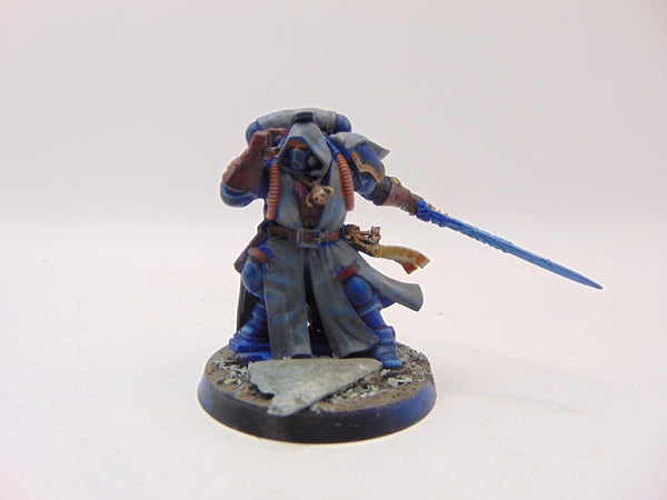 Primaris Librarian in Phobos Armour