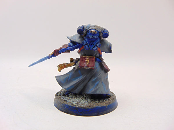 Primaris Librarian in Phobos Armour