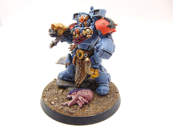 Primaris Captain in Gravis Armour Conversion