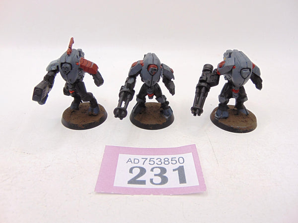 XV25 Stealth Battlesuits