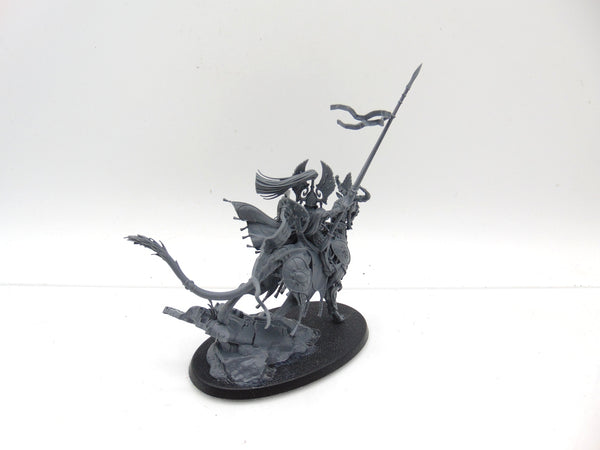 Lyrior Uthralle, Warden of Ymetrica