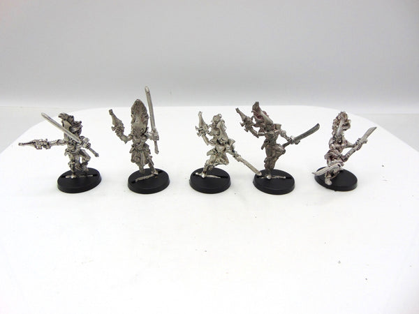 Howling Banshees with Exarch