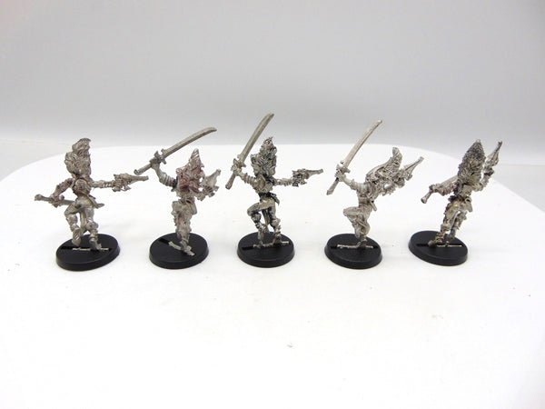 Howling Banshees