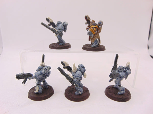 Grey Hunters