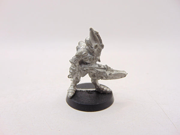 Space Elf Standard Bearer Menhe Worldsong