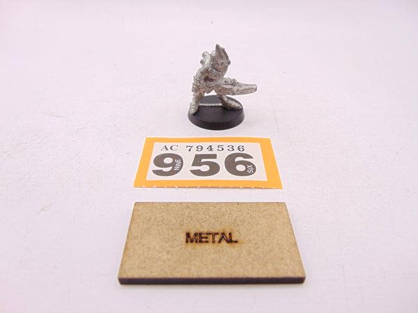 Space Elf Standard Bearer Menhe Worldsong