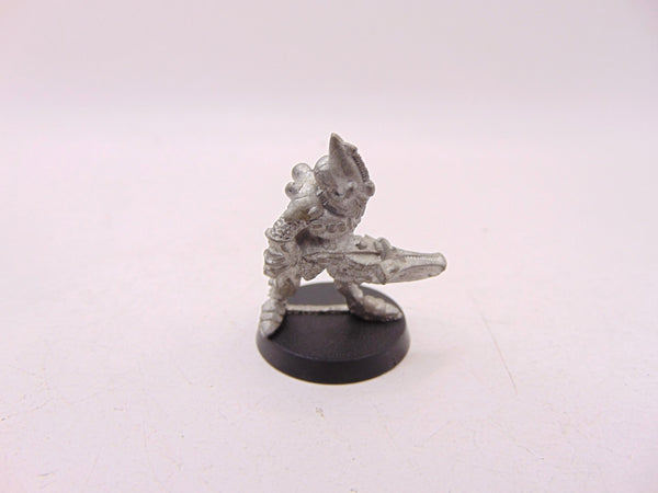 Space Elf Standard Bearer Menhe Worldsong