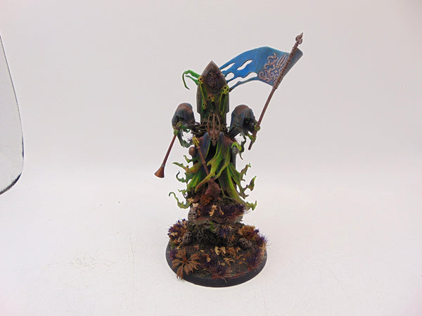 Kurdoss Valentian, The Craven King