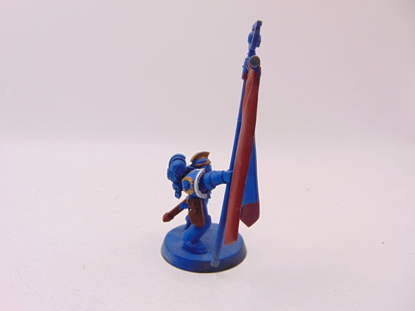 Ultramarines Standard Bearer