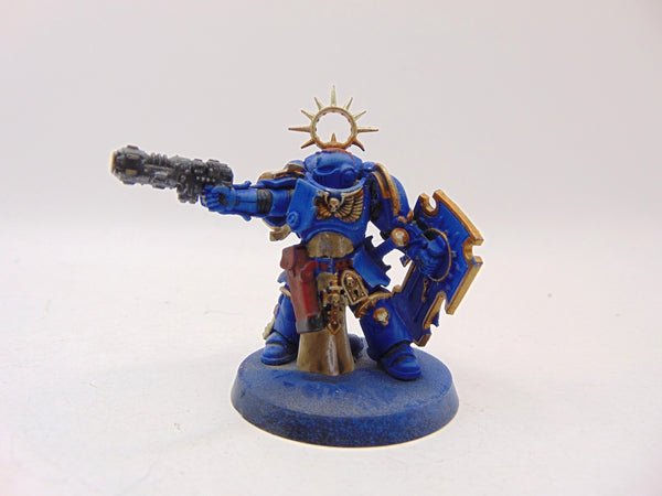 Primaris Lieutenant with Storm Shield