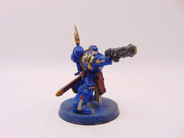 Primaris Lieutenant with Storm Shield