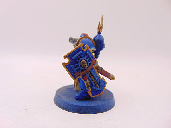 Primaris Lieutenant with Storm Shield