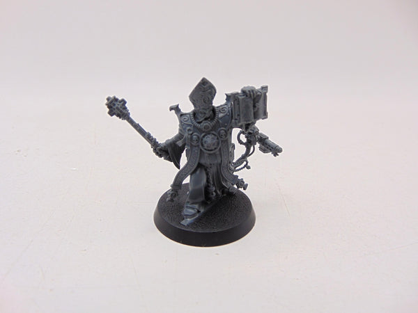 Ministorum Priest Taddeus the Purifier