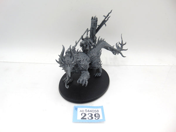 Auric Runeson on Magmadroth