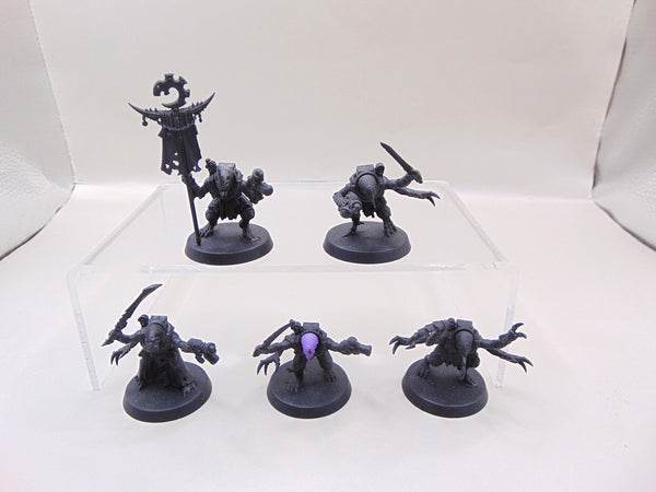 Acolyte Hybrids