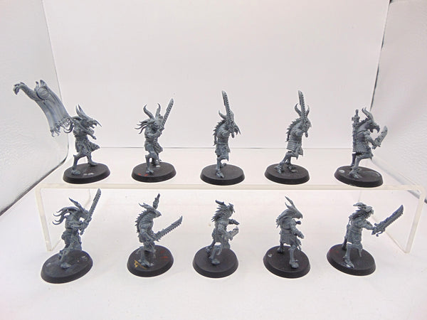 Tzaangor with Chainswords