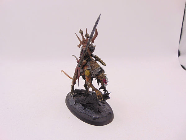 Clawlord on Gnaw-Beast