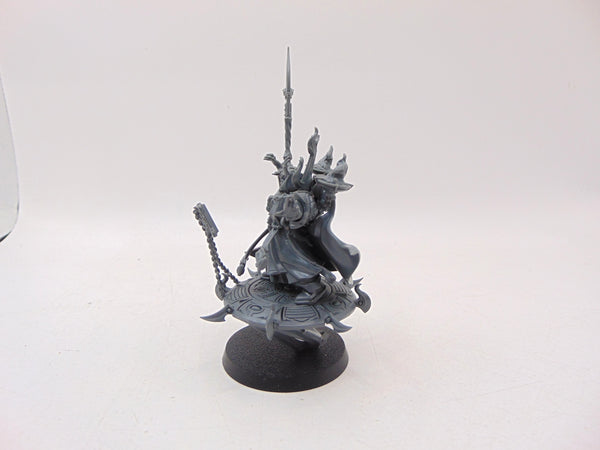 Exalted Sorcerer on Disc of Tzeentch