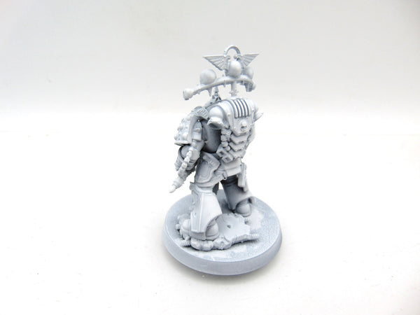 Praetor with Power Axe