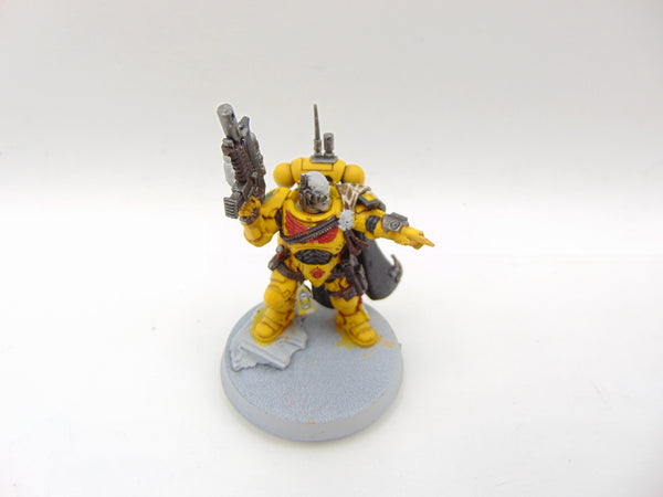 Primaris Captain in Phobos Armour