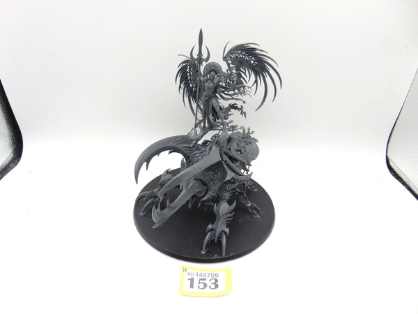 Alarielle the Everqueen