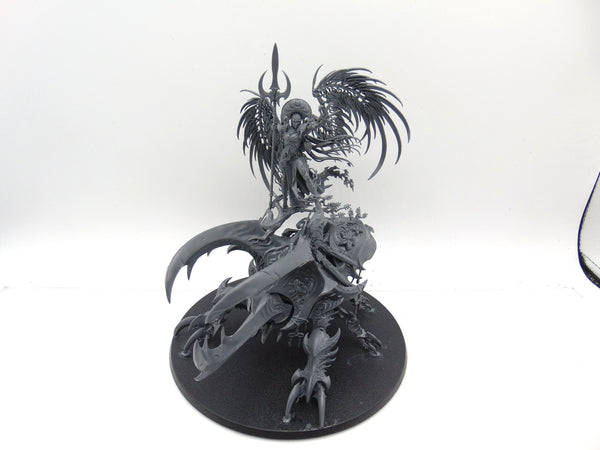 Alarielle the Everqueen