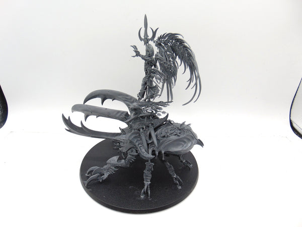 Alarielle the Everqueen