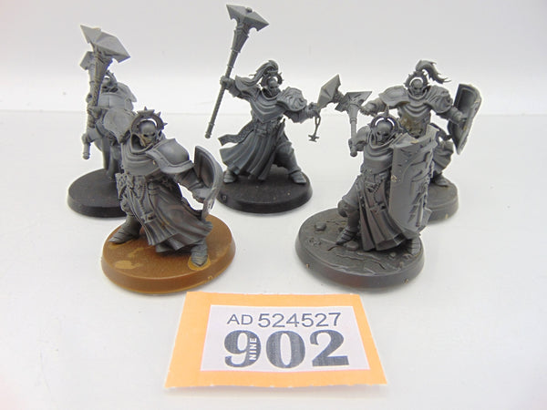 Sequitors