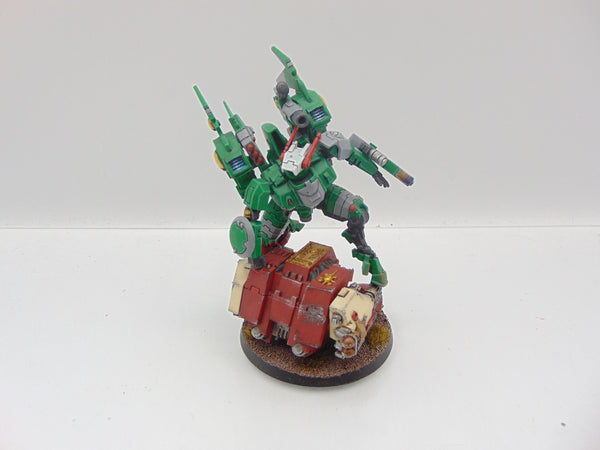 Tau Commander